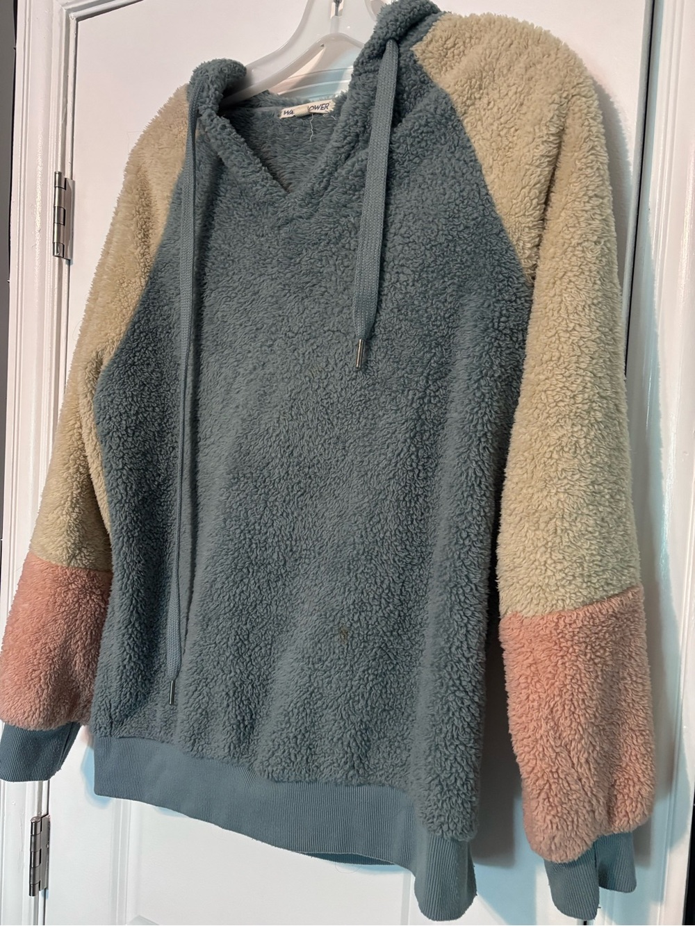 WallFlower Sherpa Hoodie Medium Colorblock Pink Cream Blue Cozy Pullover - Picture 3 of 6